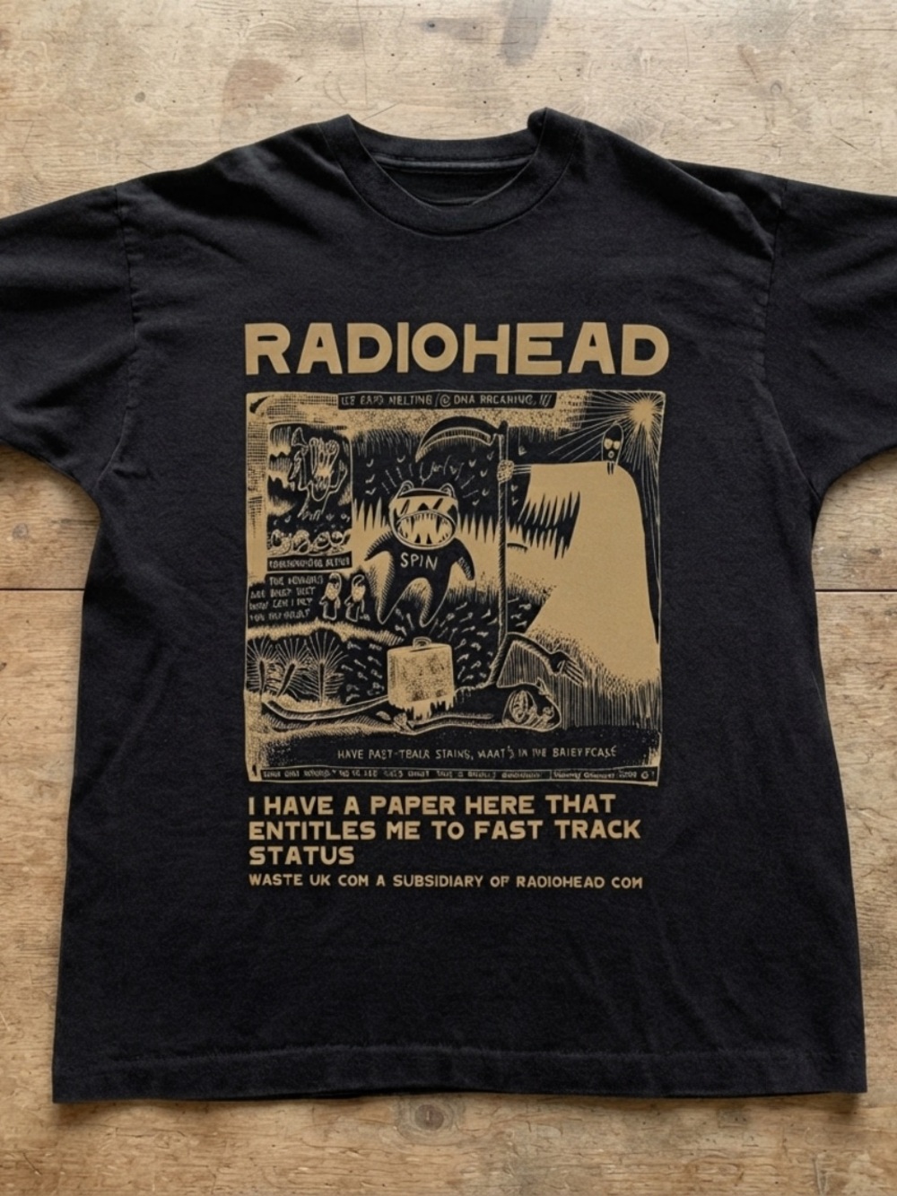Gildan Black Radiohead Graphic Tee with Gold Print